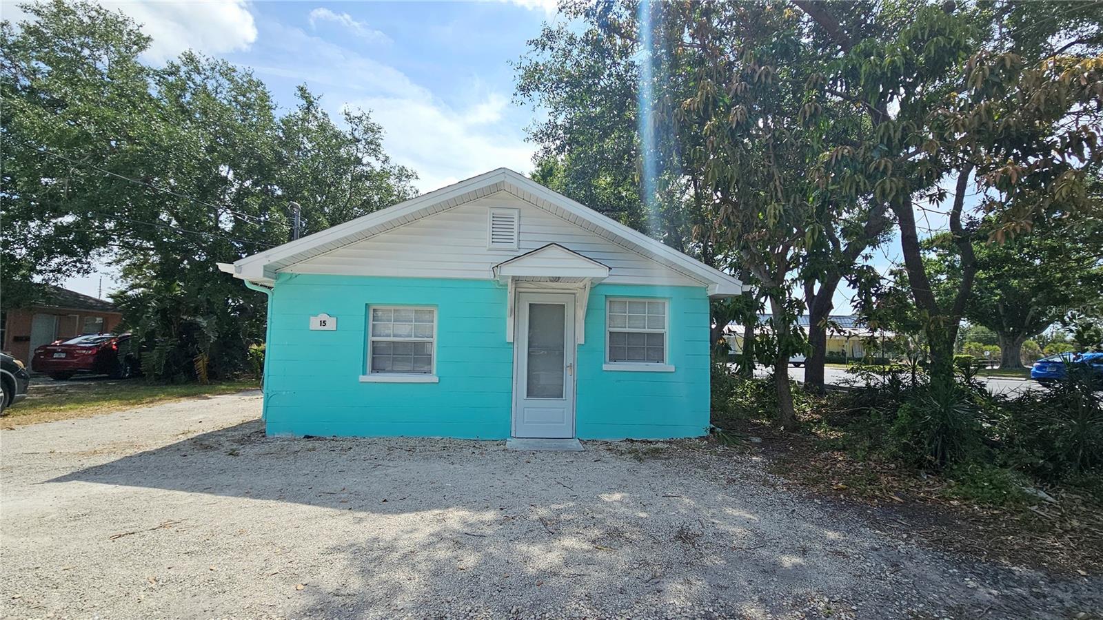 15 Mango Street, FL