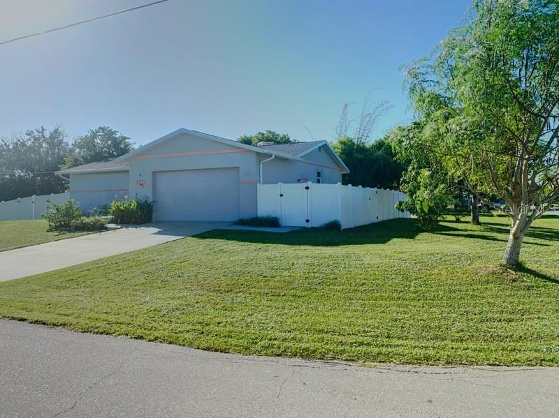 323 Dolphin Parkway, FL