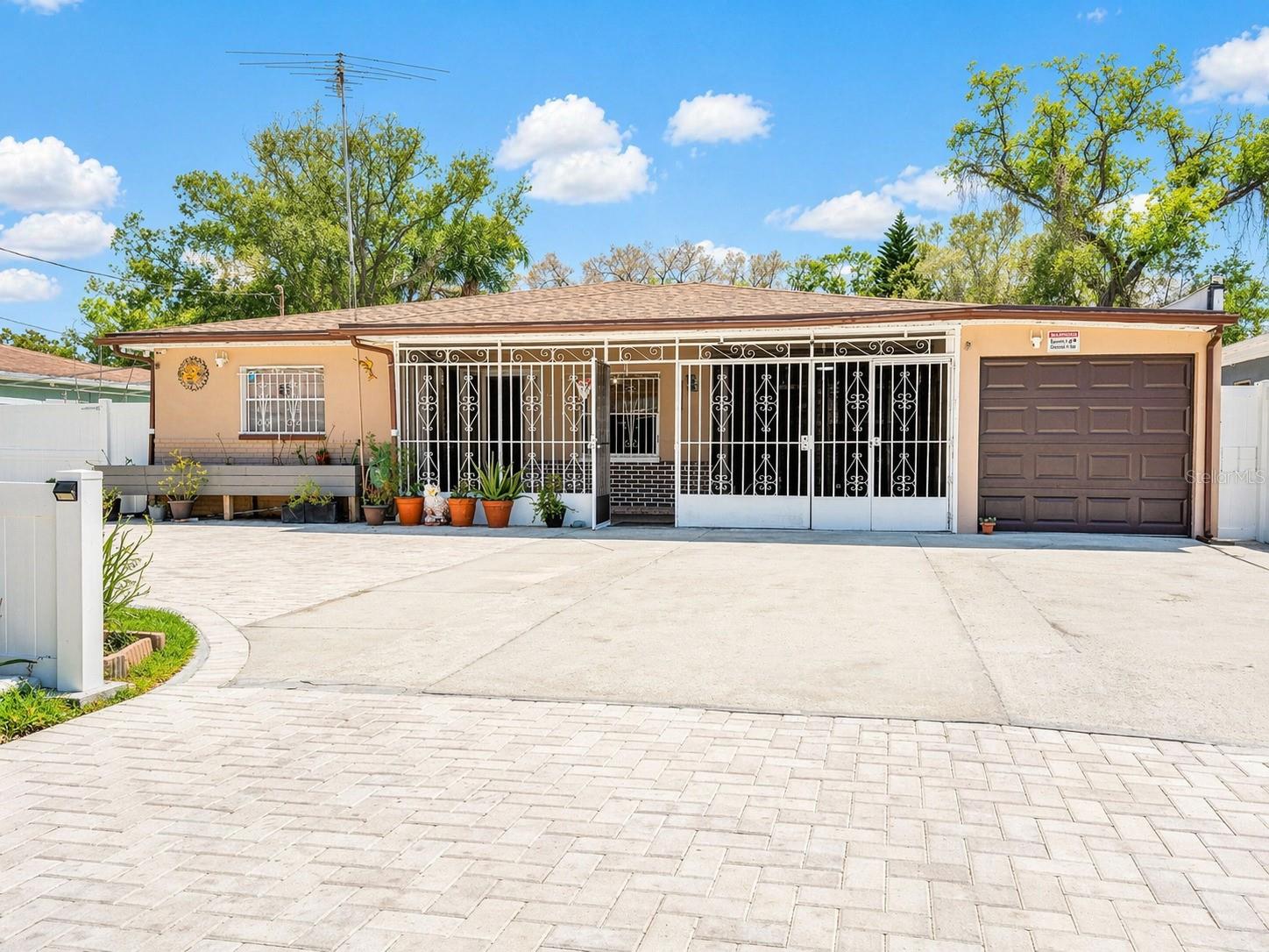 1508 Knollwood Street, FL