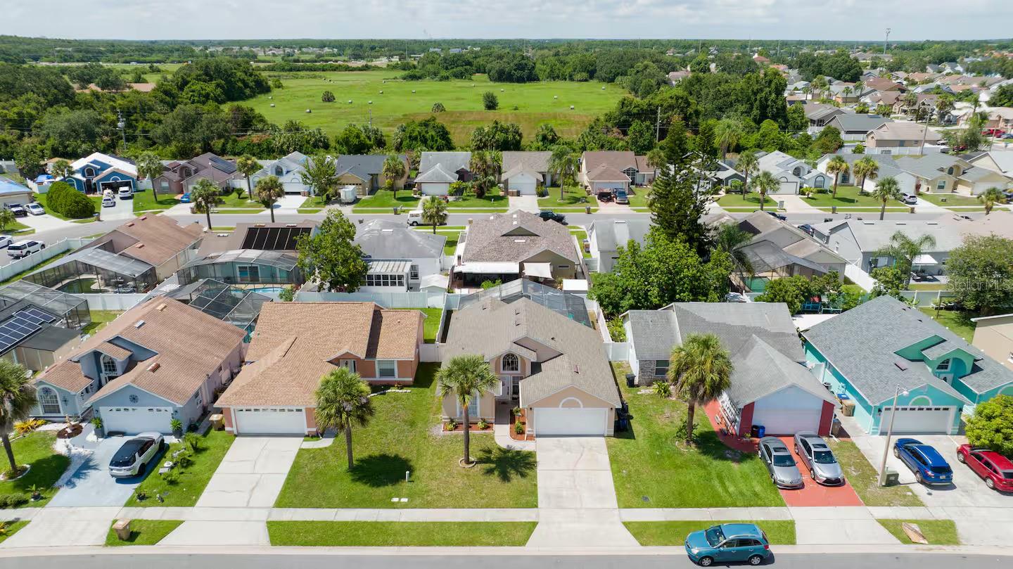 751 Country Woods Circle, FL