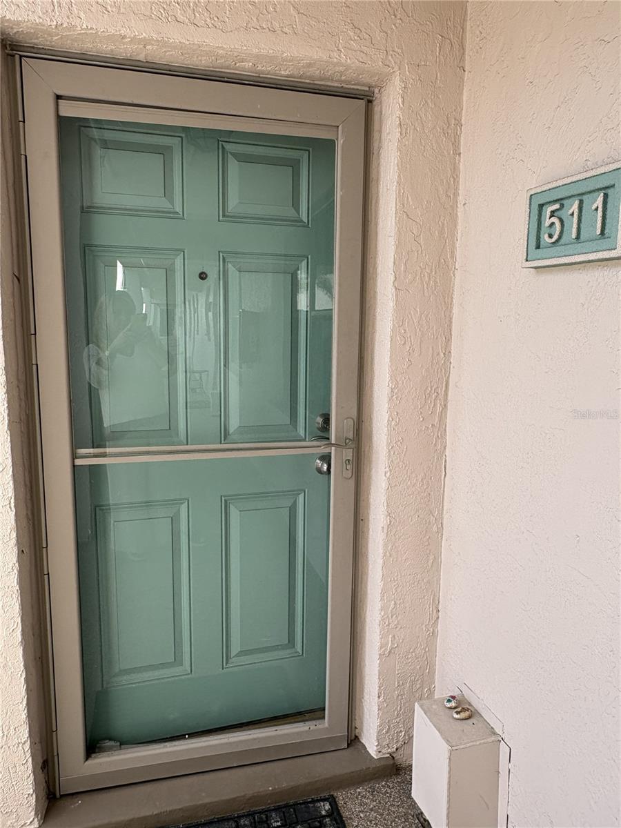 175 Kings Highway, FL