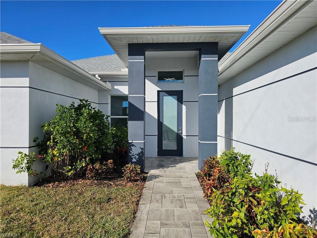 1425 1st Street, FL