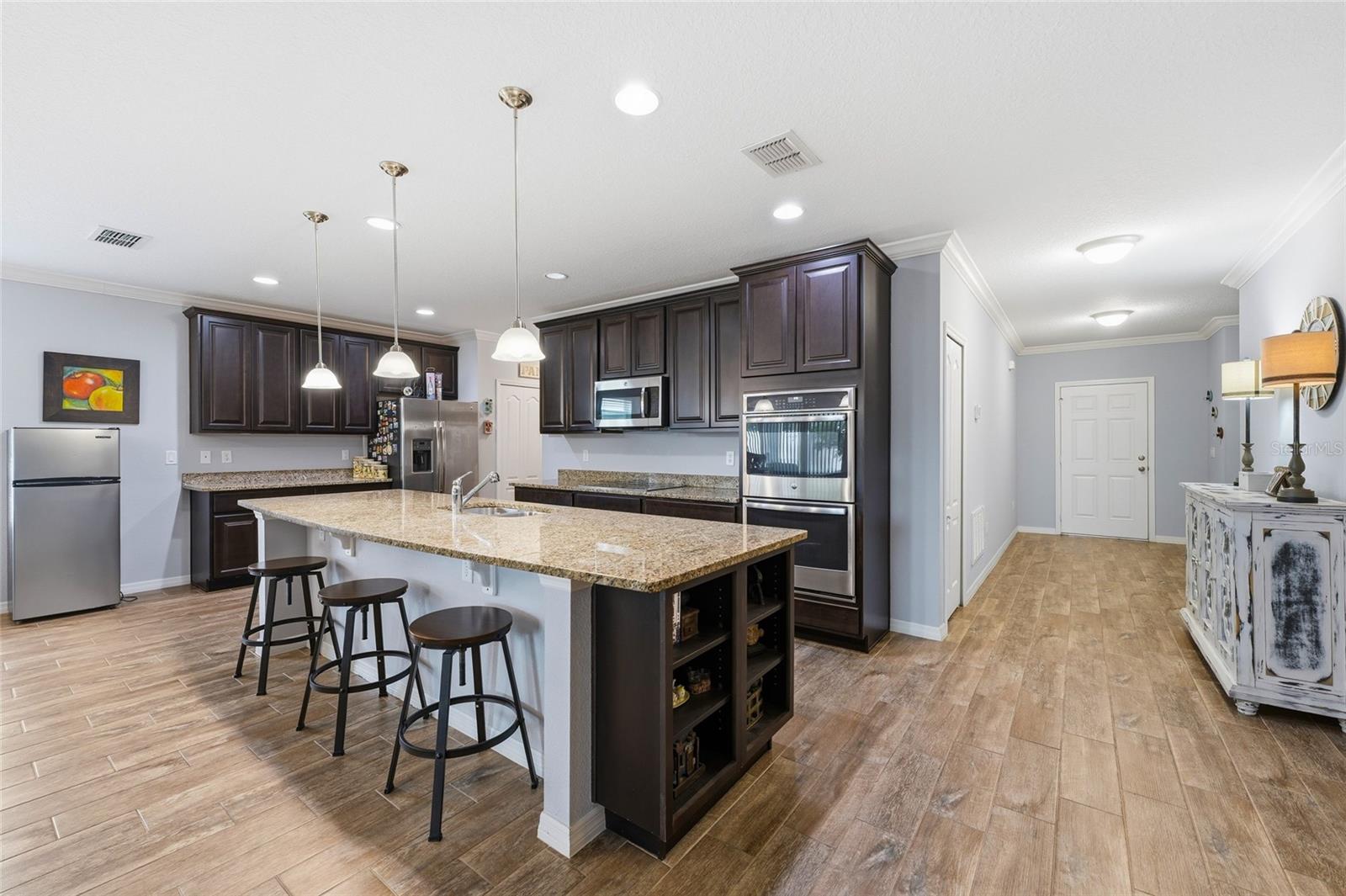 186 Flatwoods Loop, FL