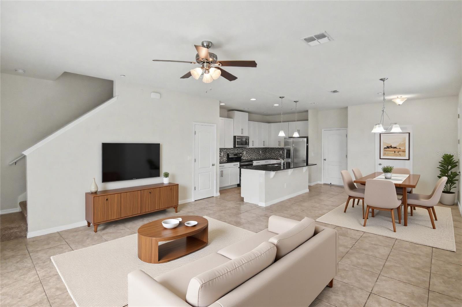 7485 Aloma Pines Court, FL