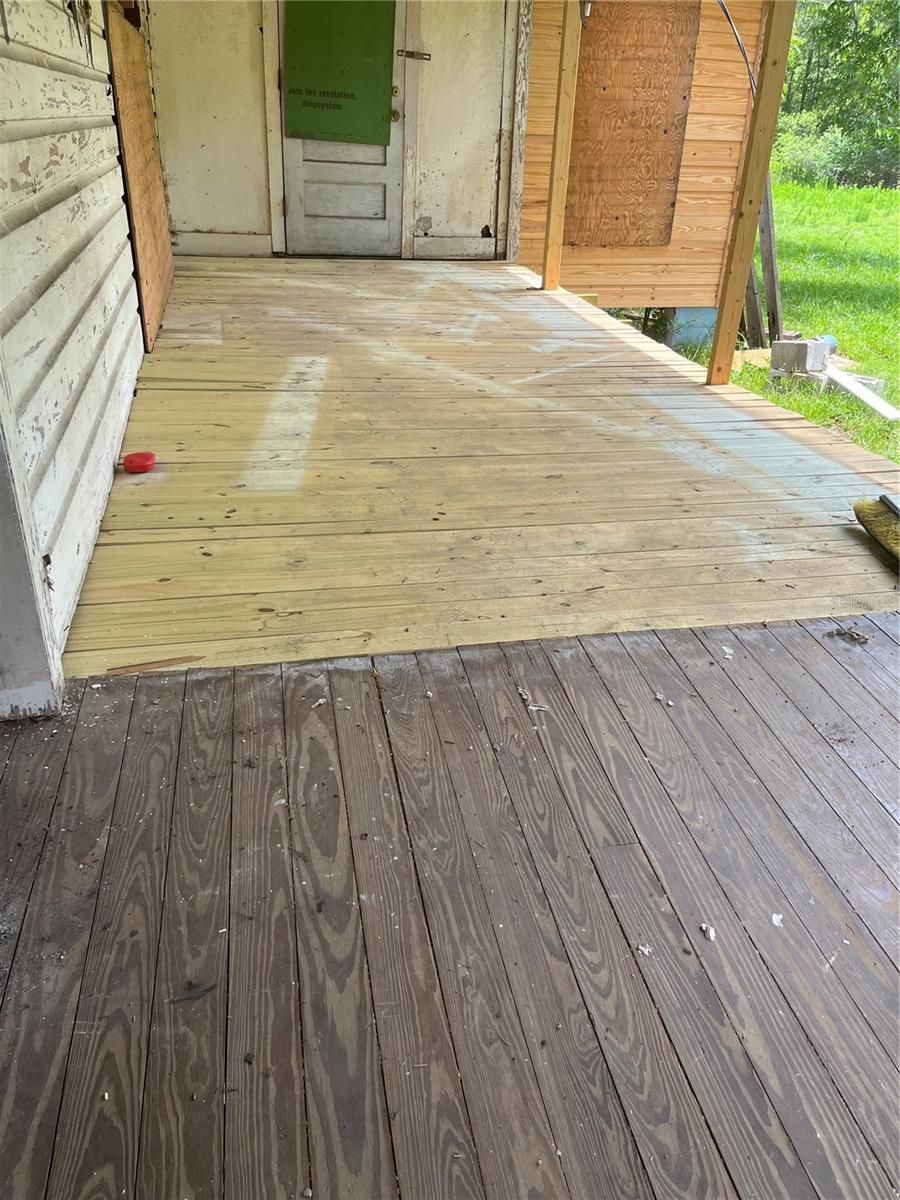 10033 County Road 225, FL