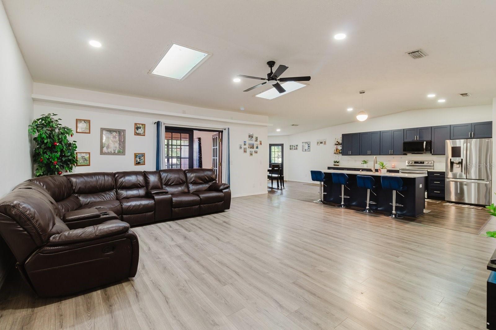 5402 Swallow Drive, FL