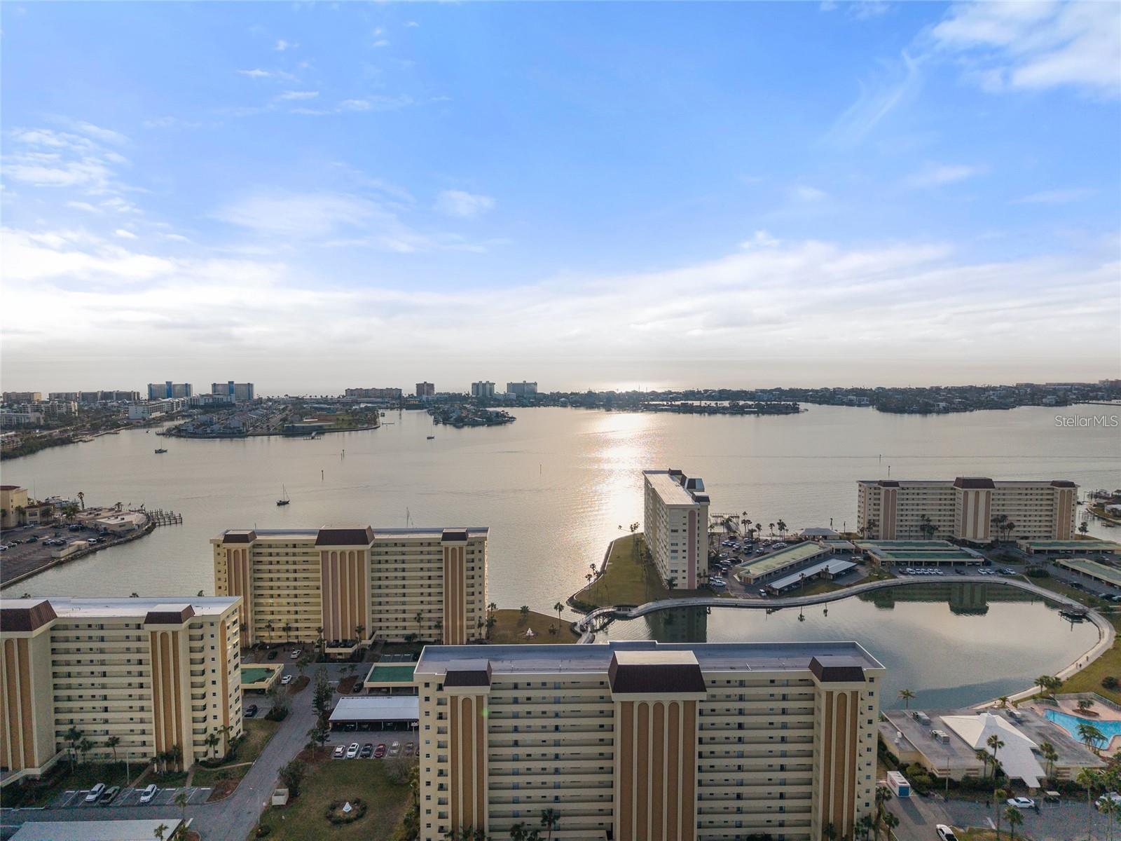 4775 Cove Circle, FL