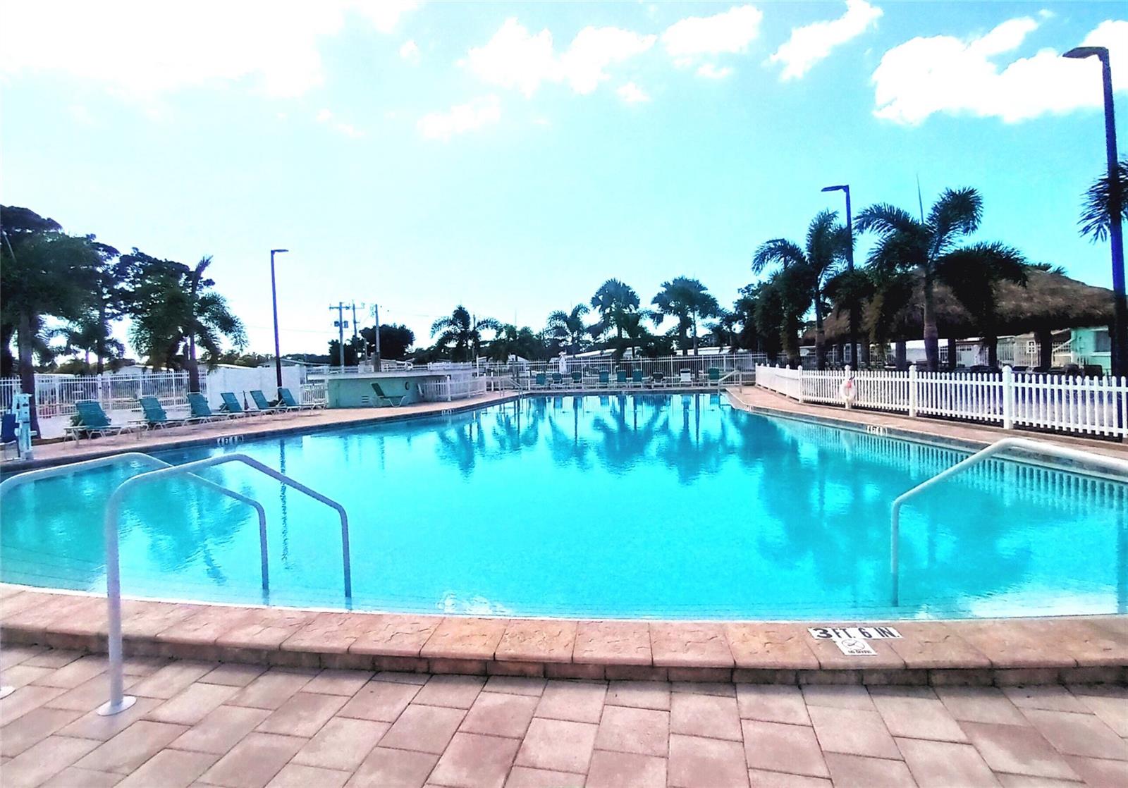 4913 Oakland Hills Avenue, FL