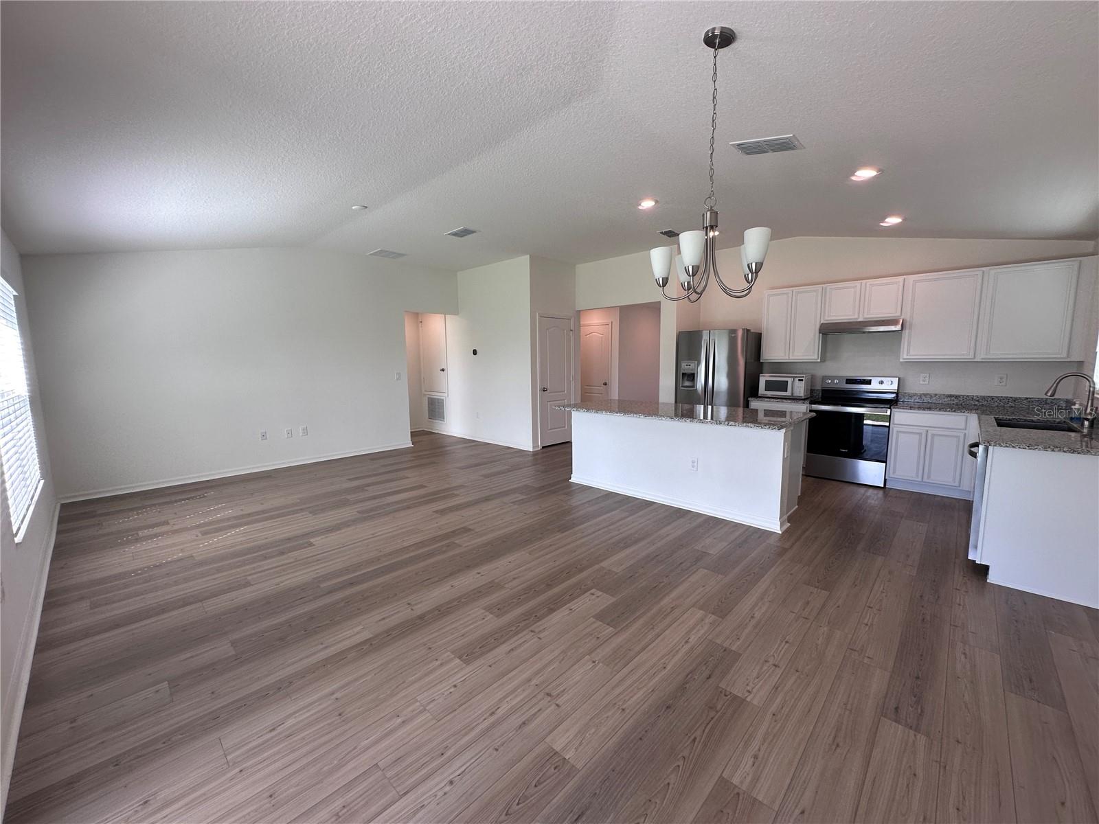 148 Summerlin Loop, FL