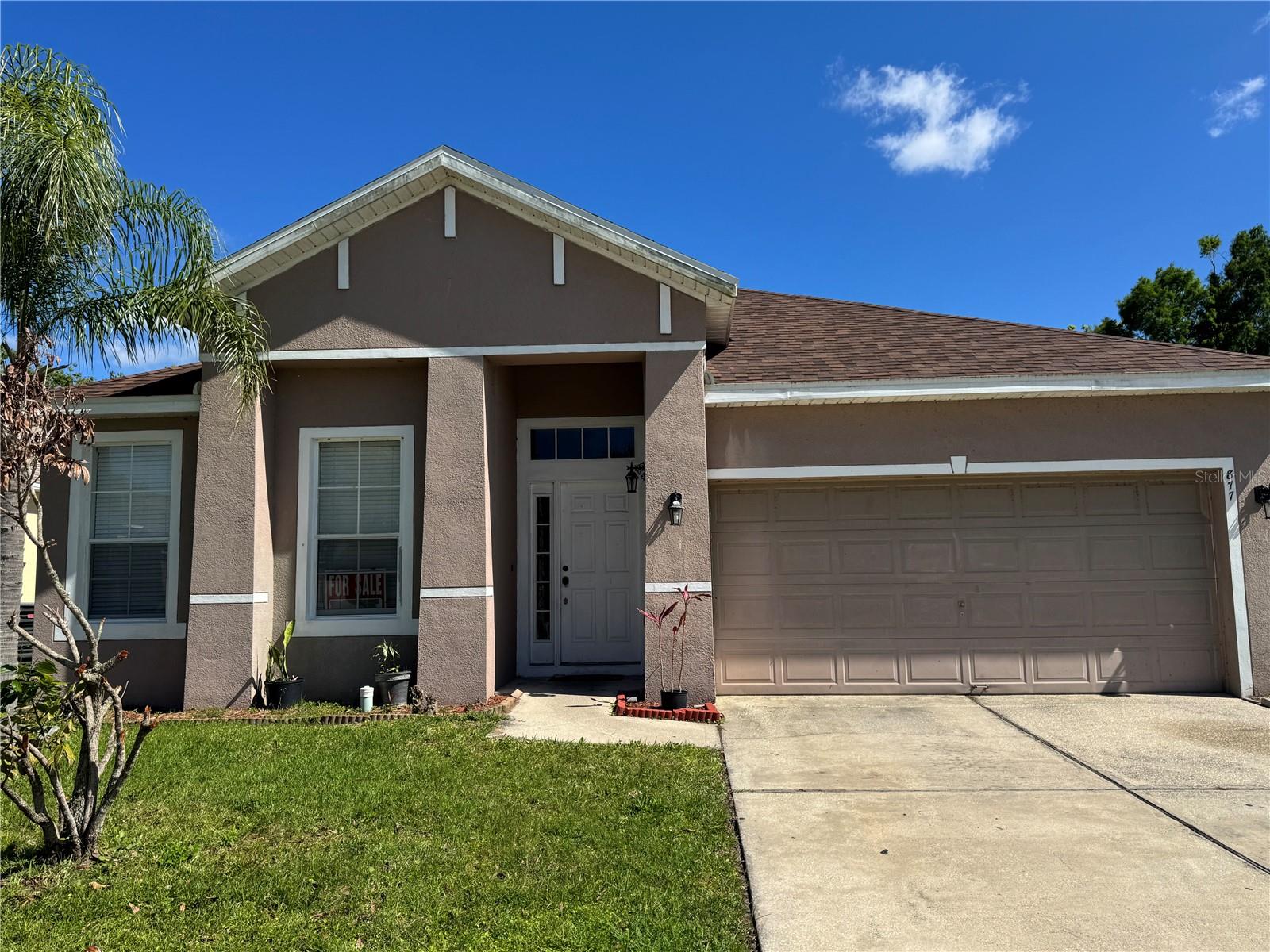 877 Hacienda Circle, FL