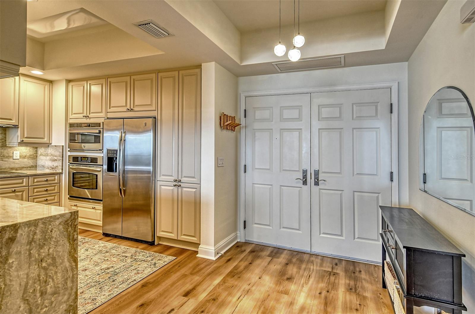 50 Central Avenue, FL