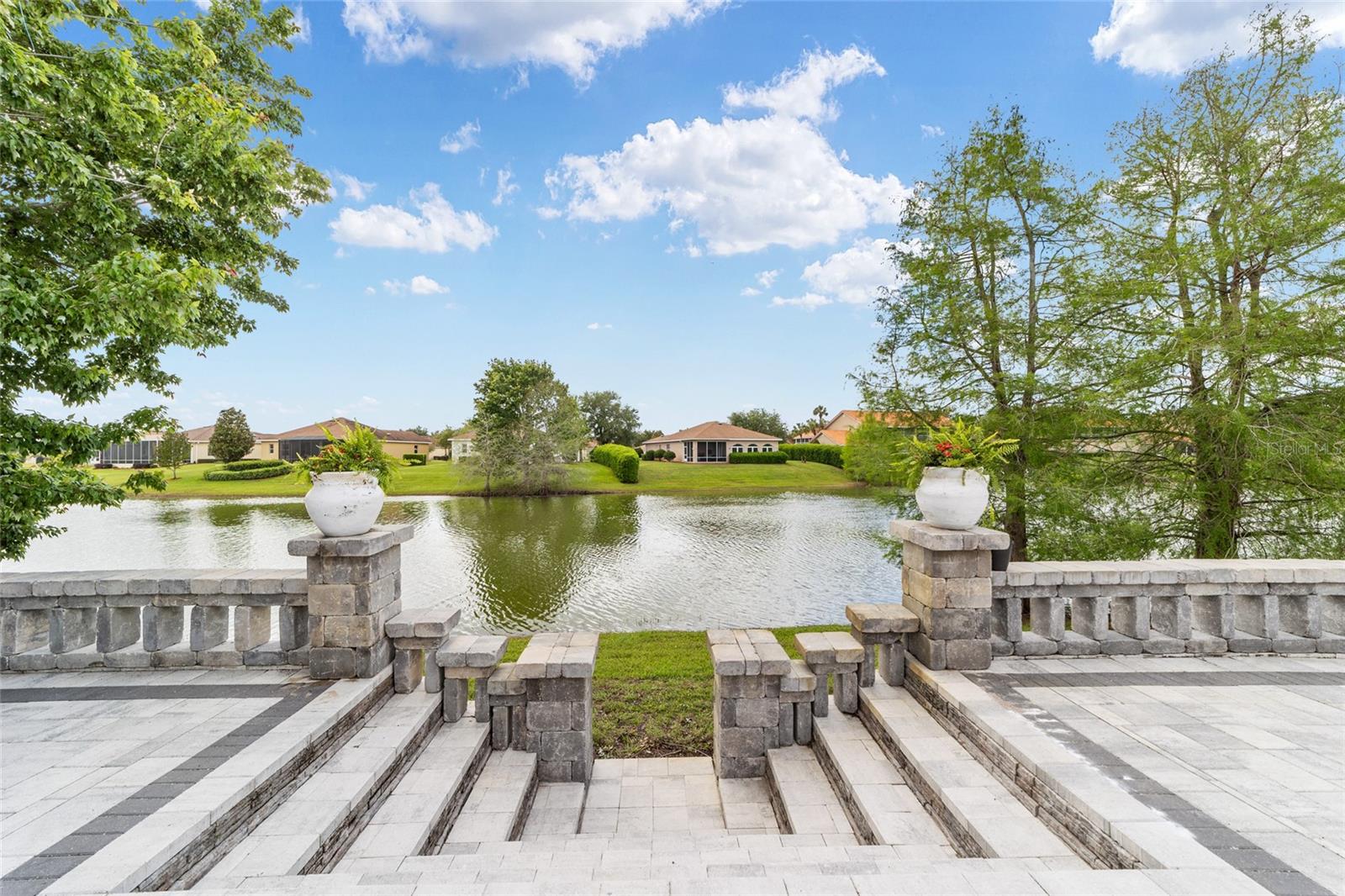 10174 Lake Miona Way, FL