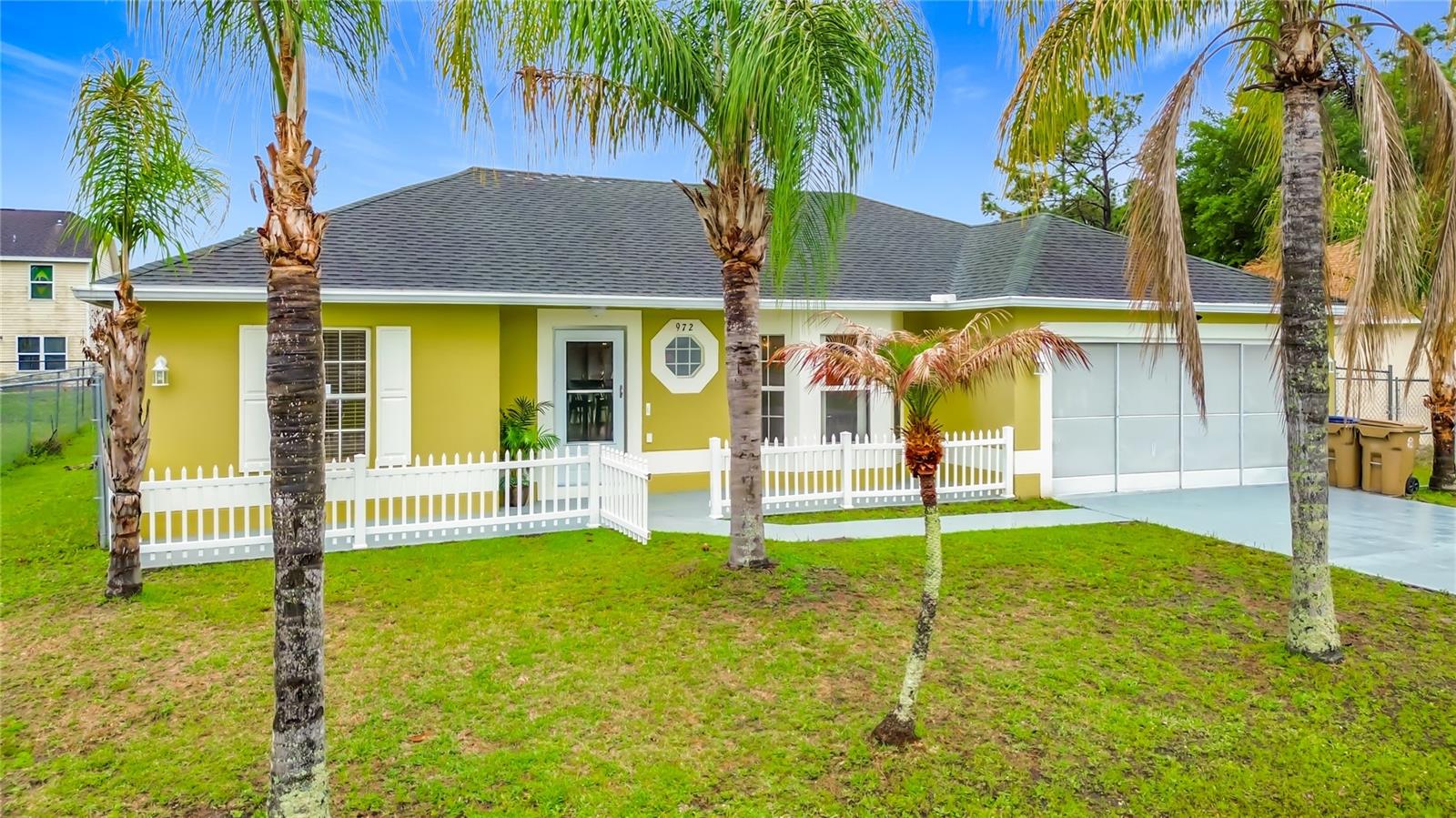 972 Cambridge Court, FL