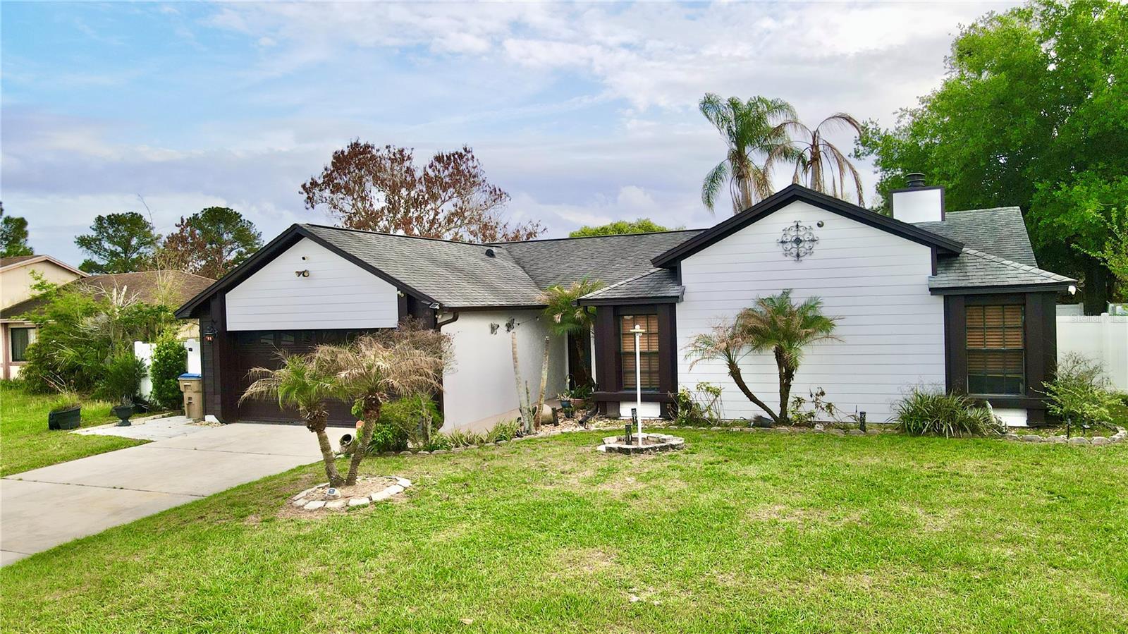 125 Teakwood Drive, FL