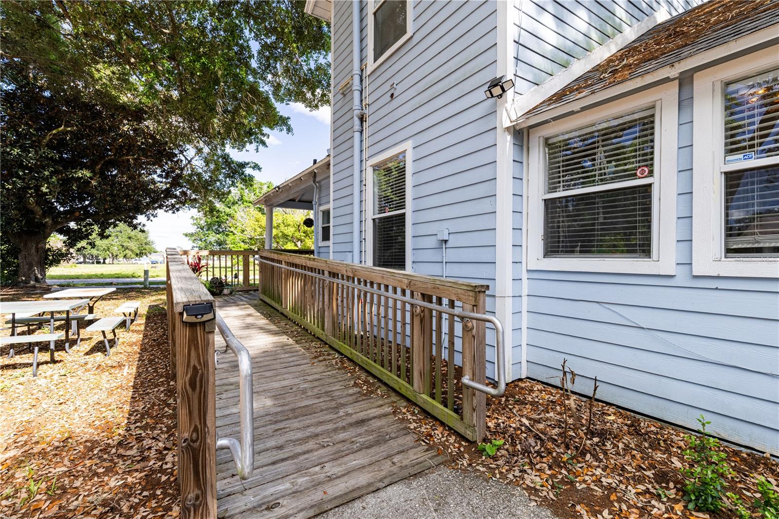 1320 Jersey Avenue, FL