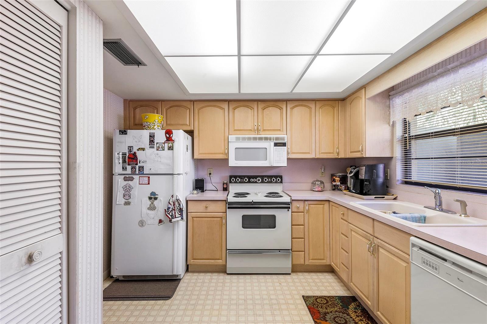 665 Broadmoor Circle, FL