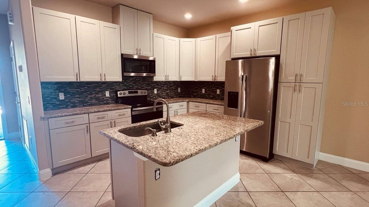 57 Columbia Lane, FL