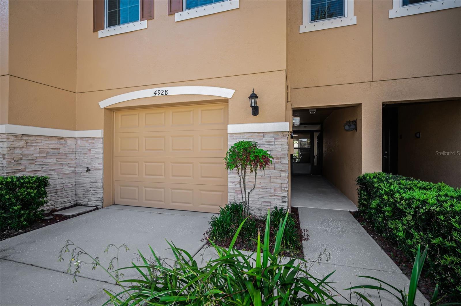 4928 Hammerhead Drive, FL
