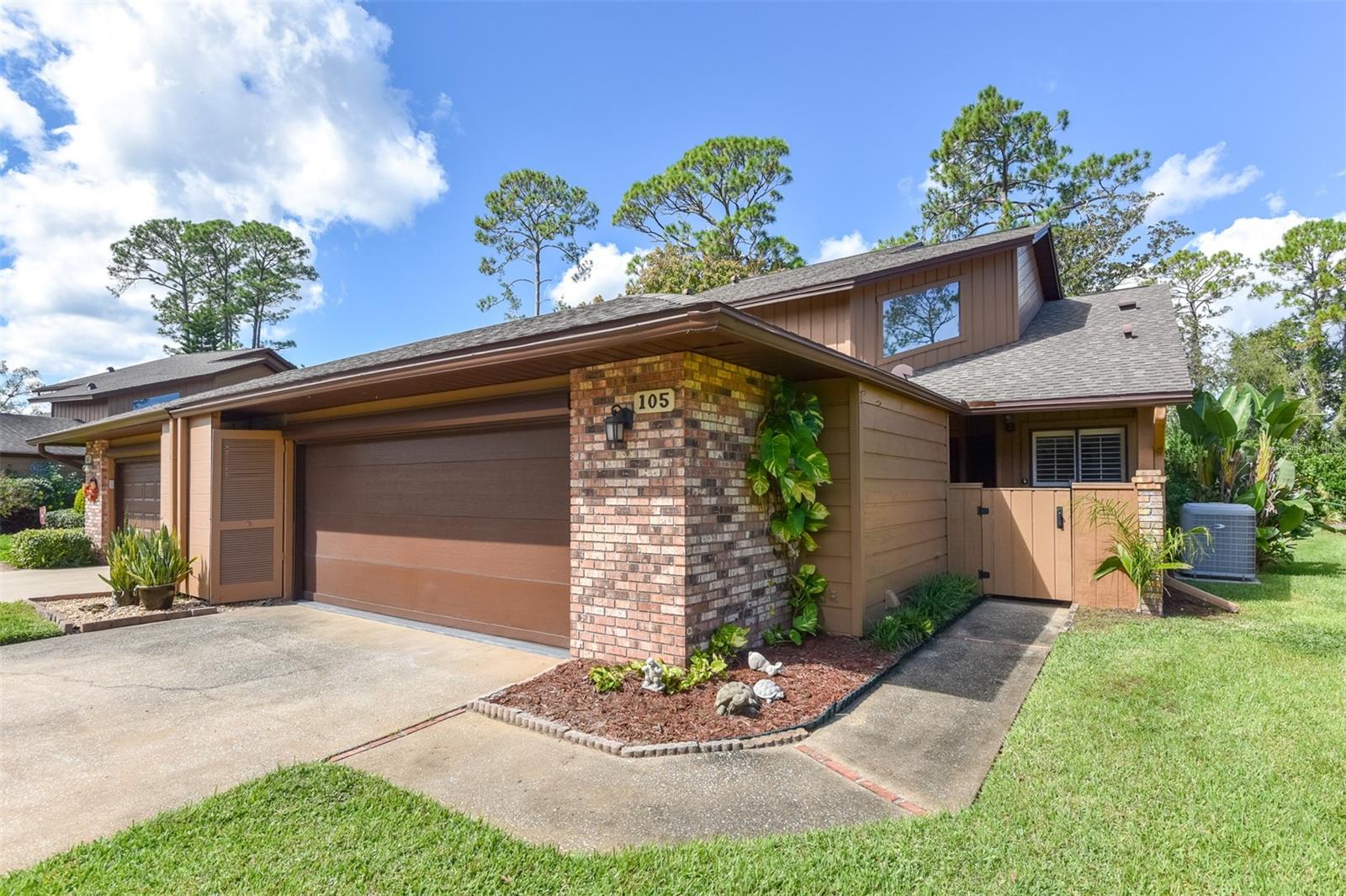 105 Horseshoe Trail, FL