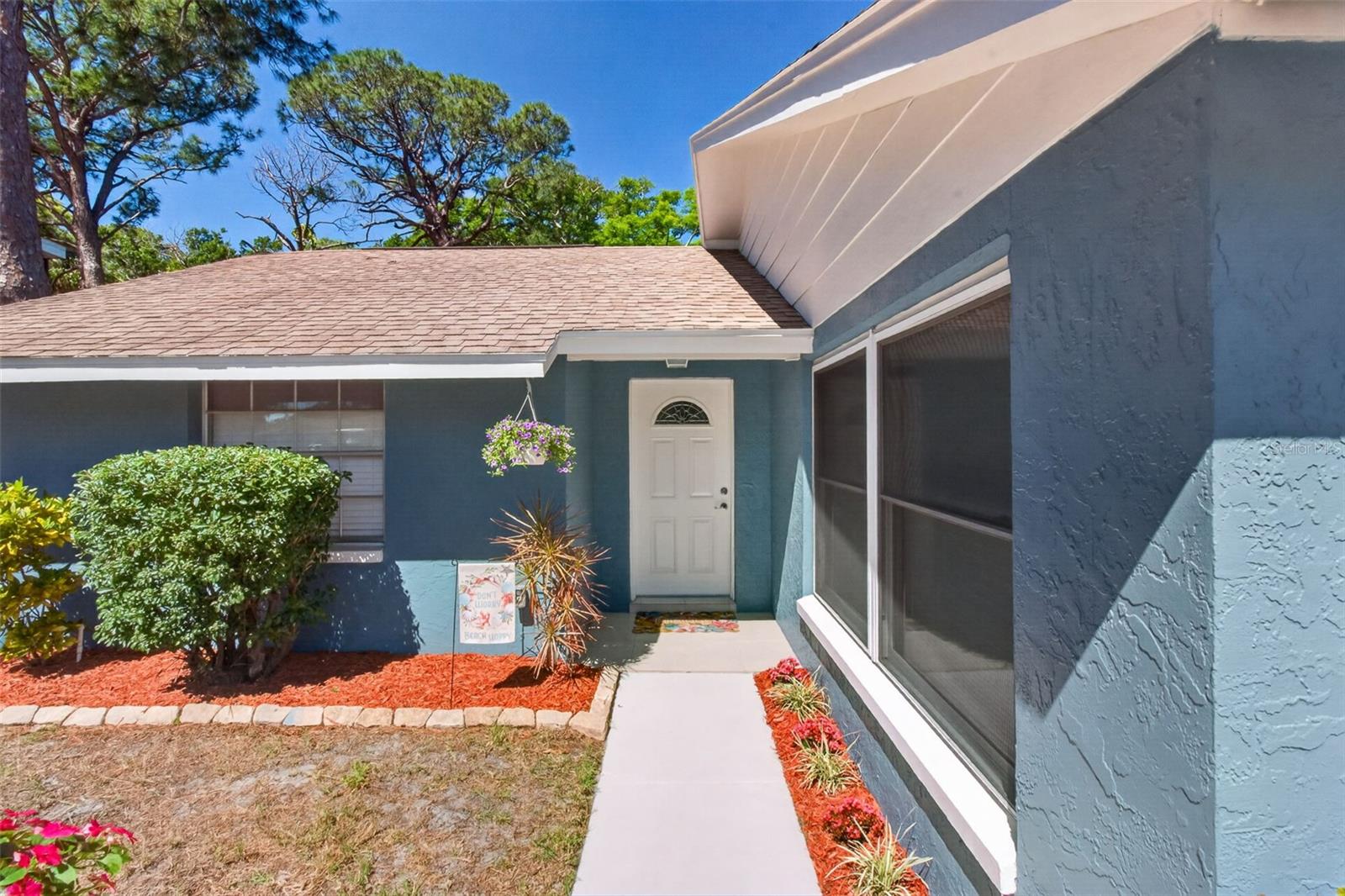 823 Riverside Drive, FL