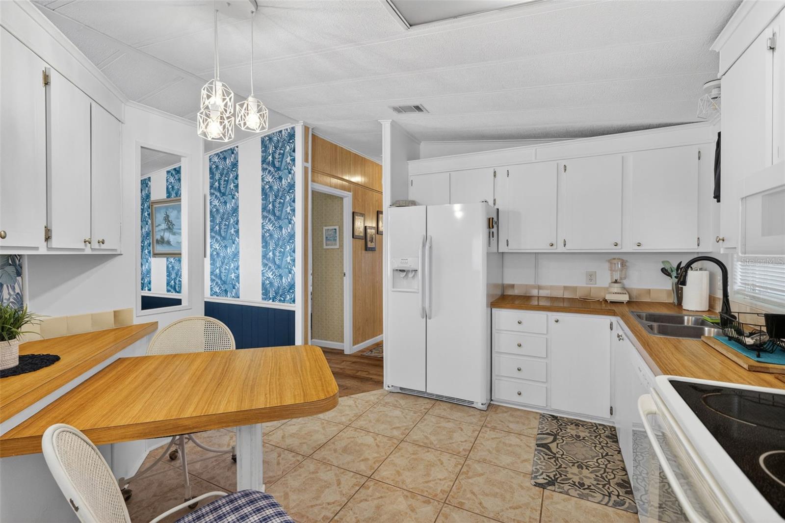 485 Loma Linda, FL