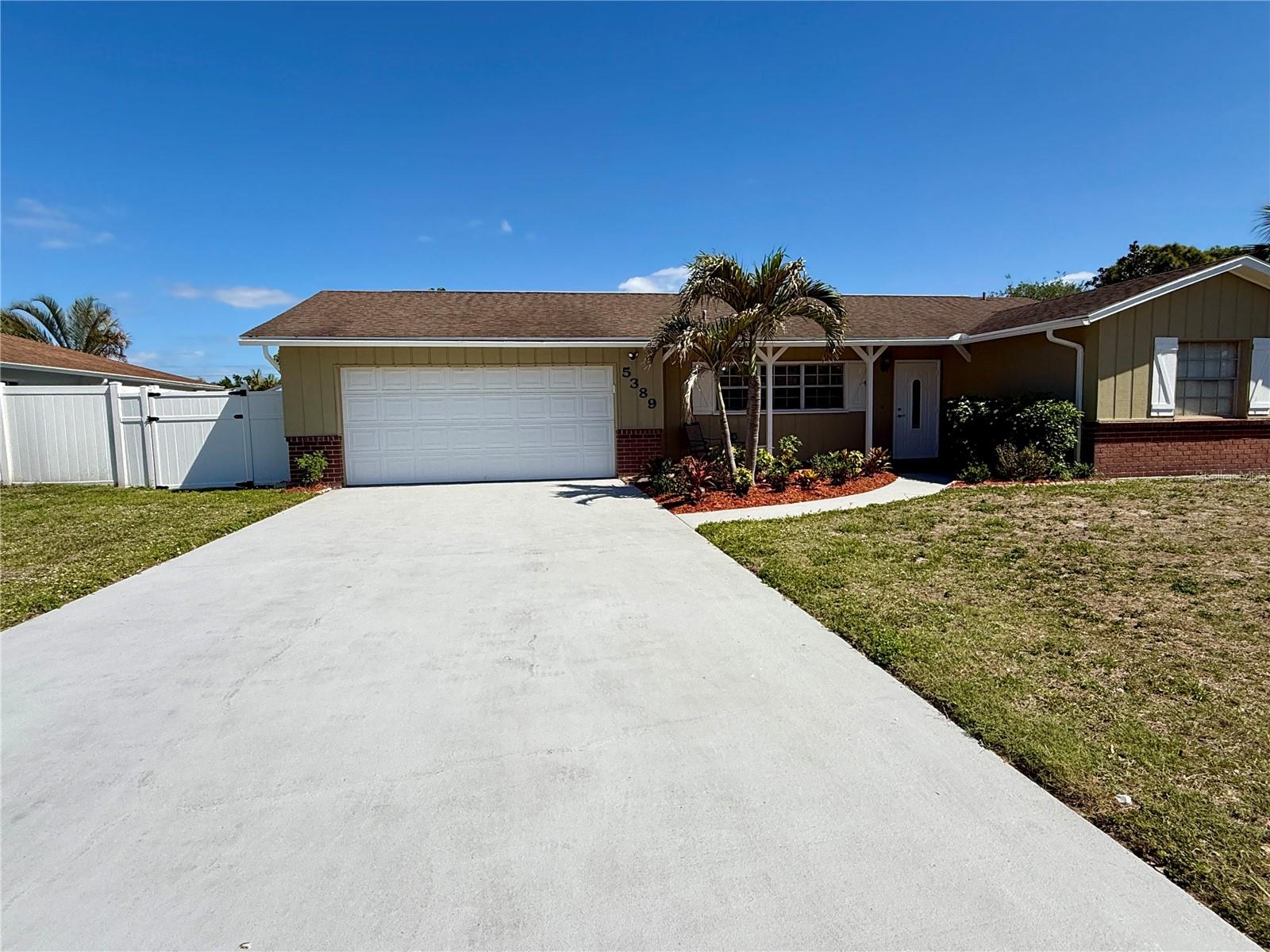 5389 Foxwood Drive, FL