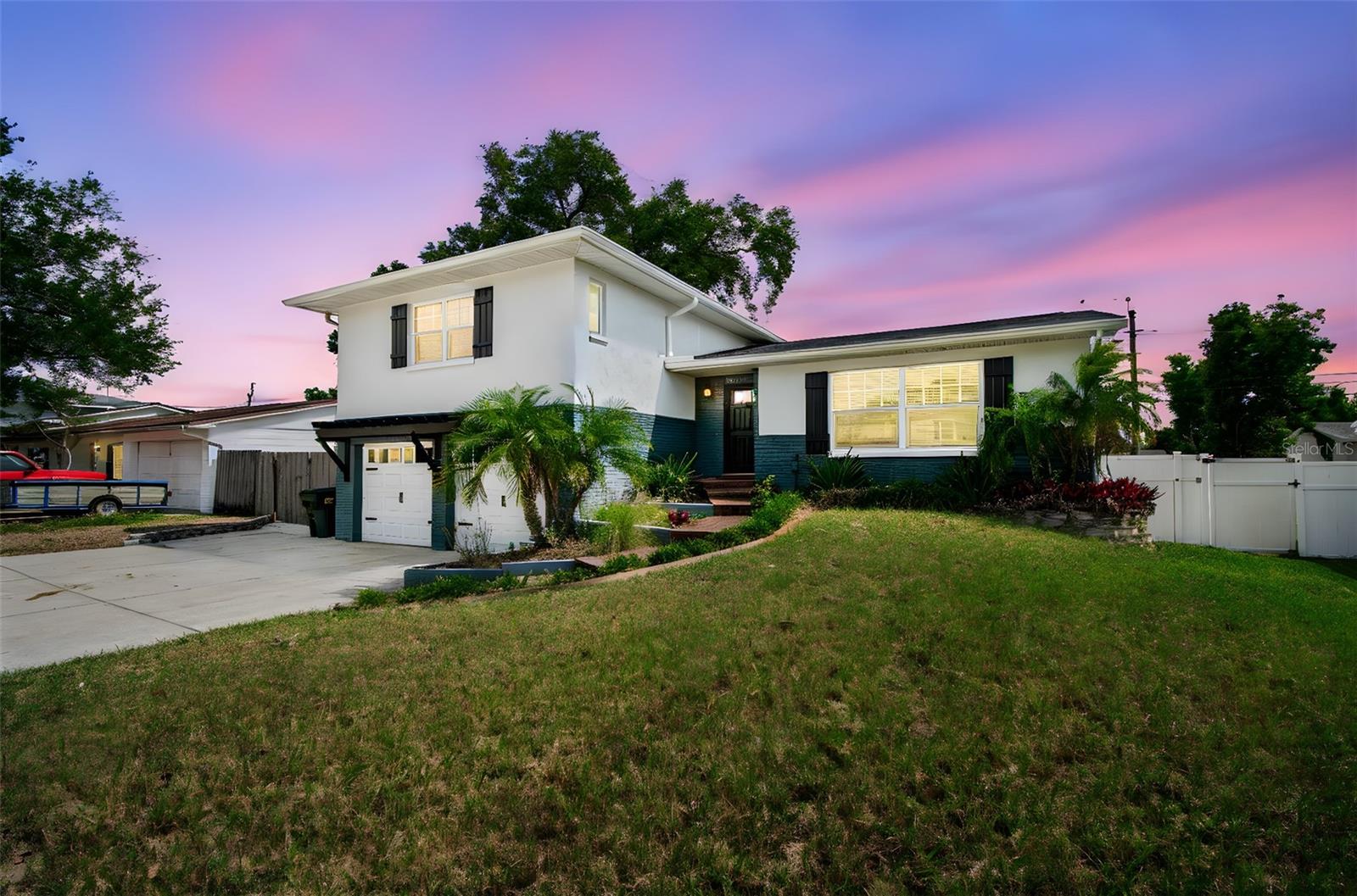 13548 Bellewood Avenue, FL