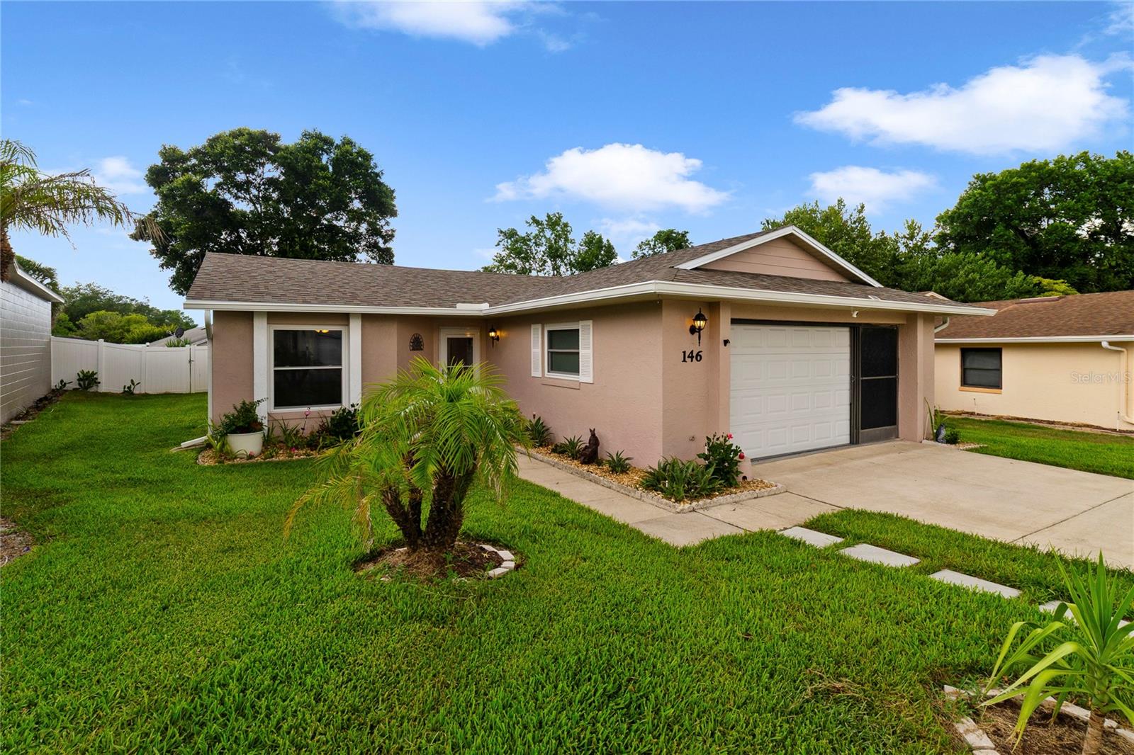 146 Mayfair Court, FL