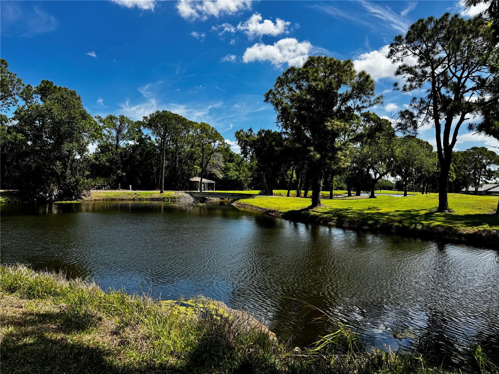 4644 Weybridge, FL