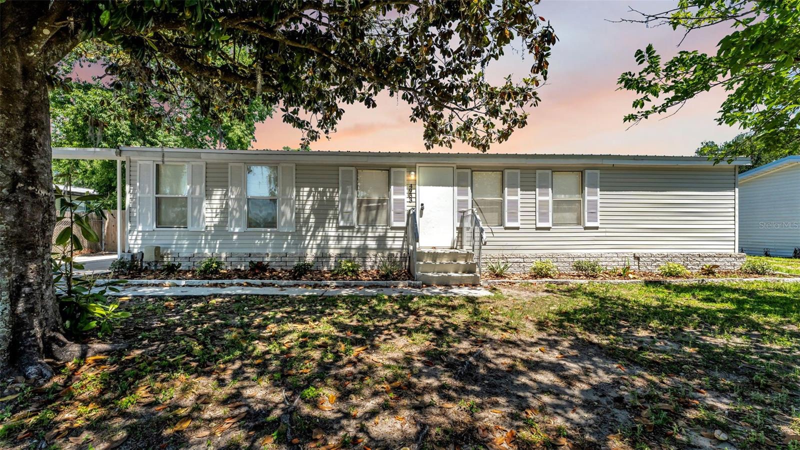 4933 Rollinglen Loop, FL