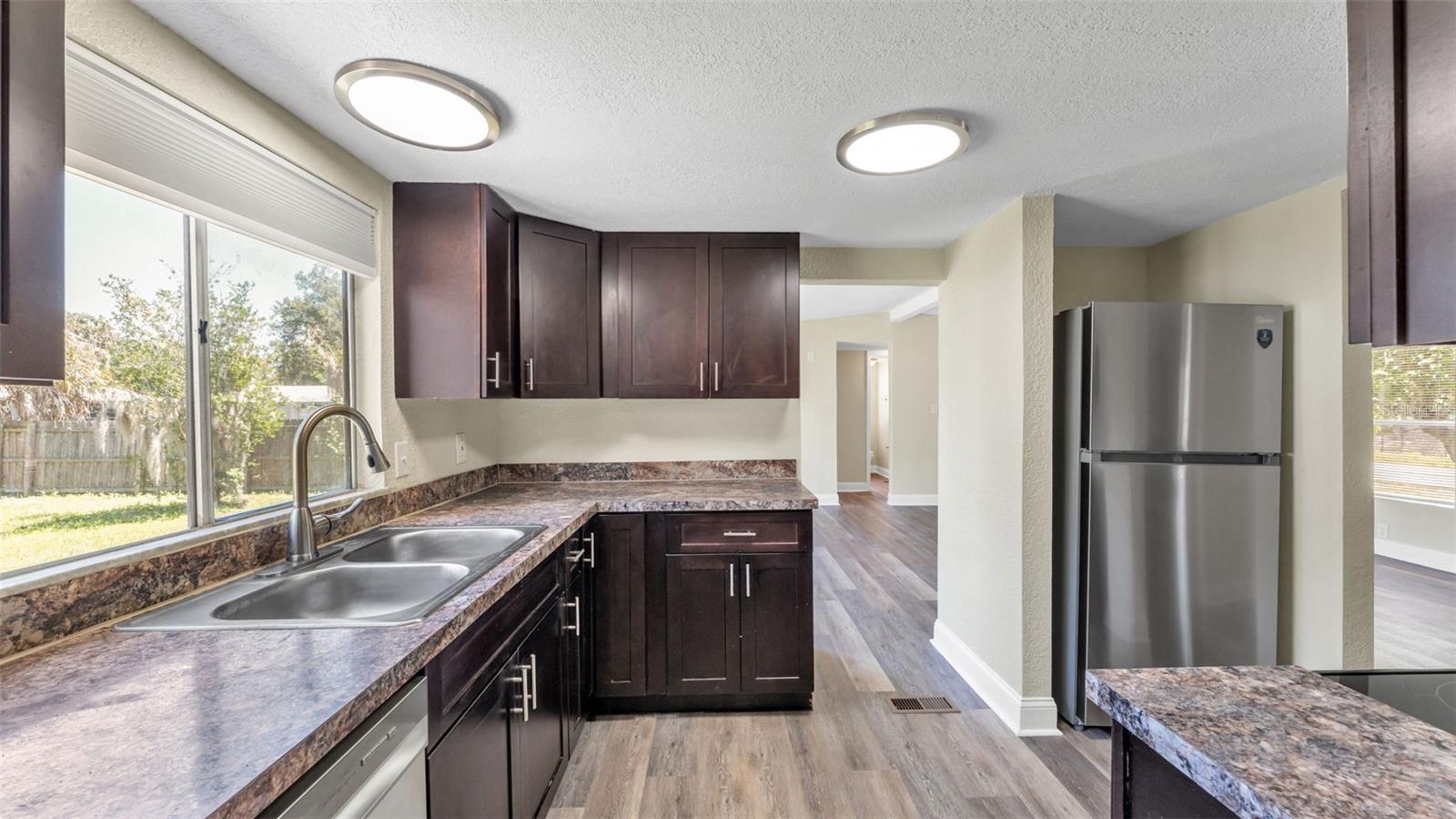 4933 Rollinglen Loop, FL
