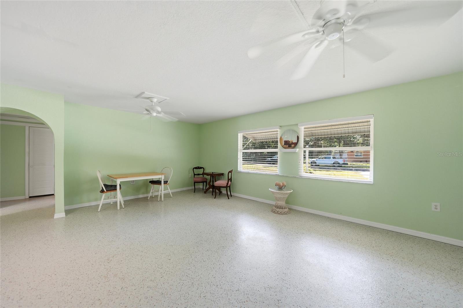 23040 Central Avenue, FL