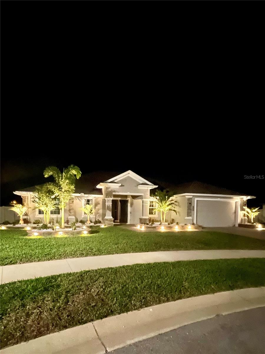 312 Denna Lane, FL