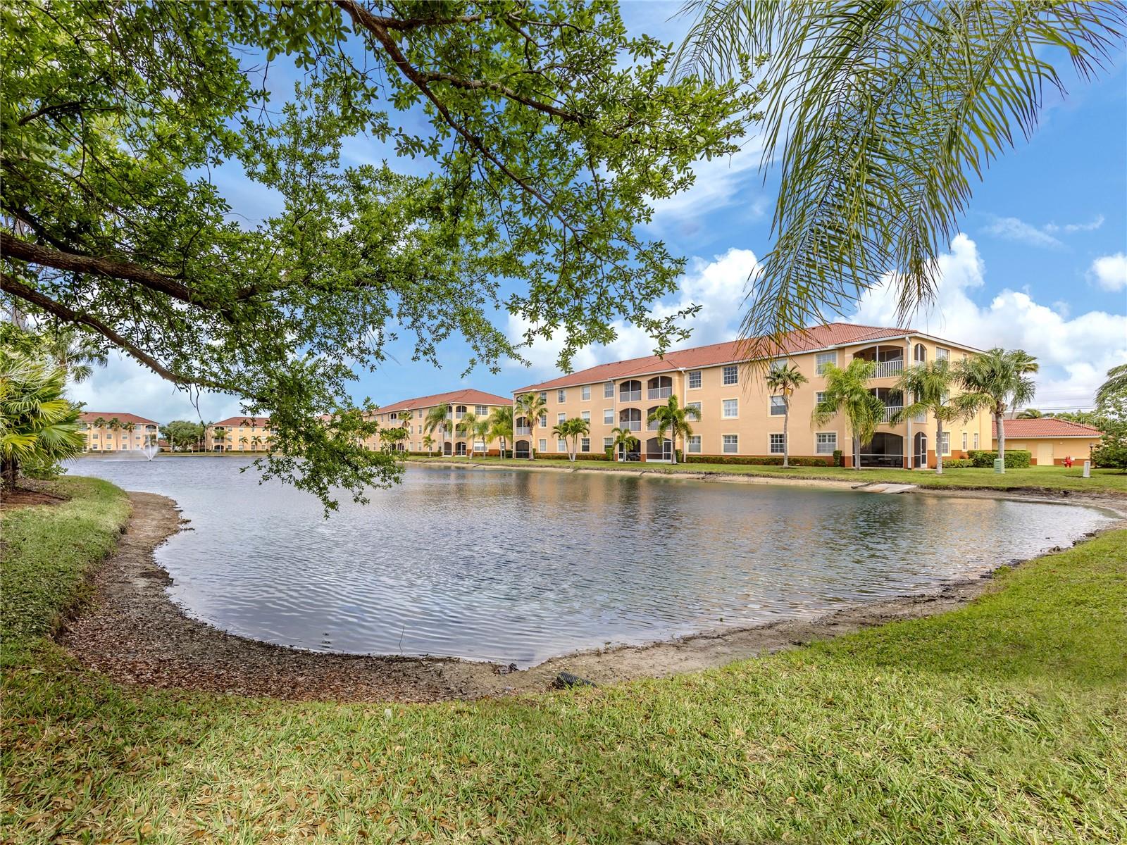 121 Auburn Road, FL