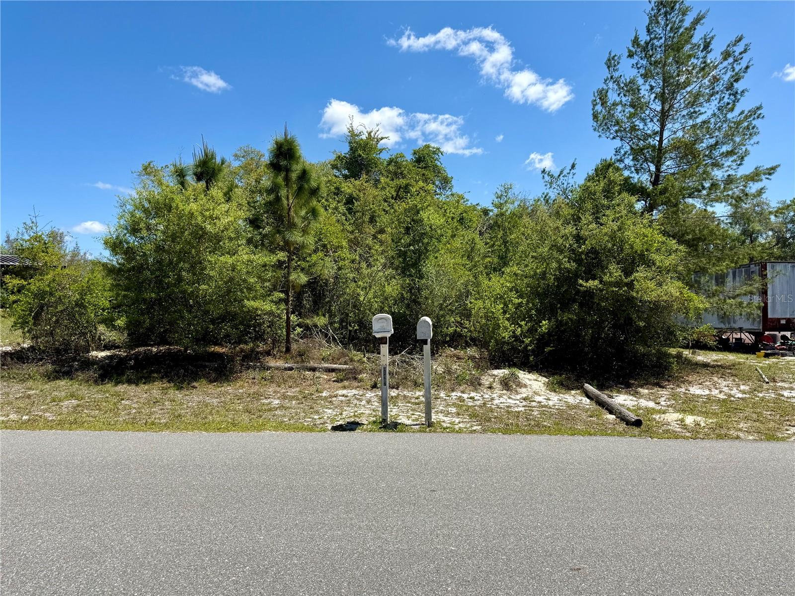 Benton Drive, FL