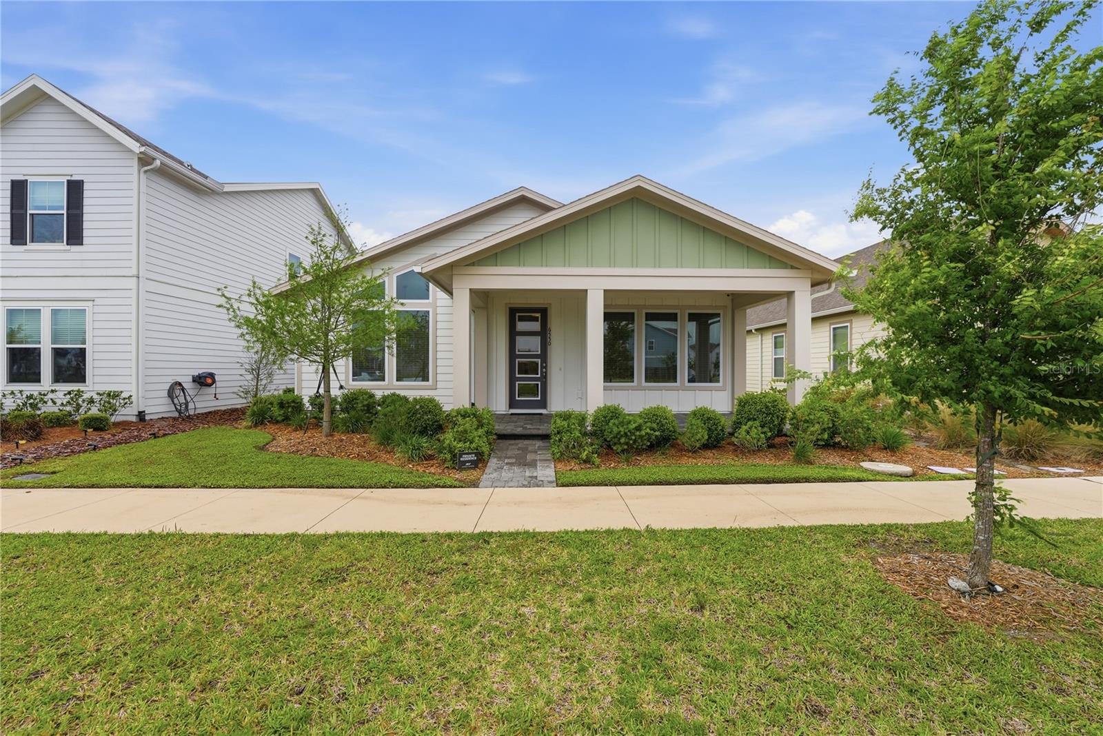 6550 Barnstorm Way, FL
