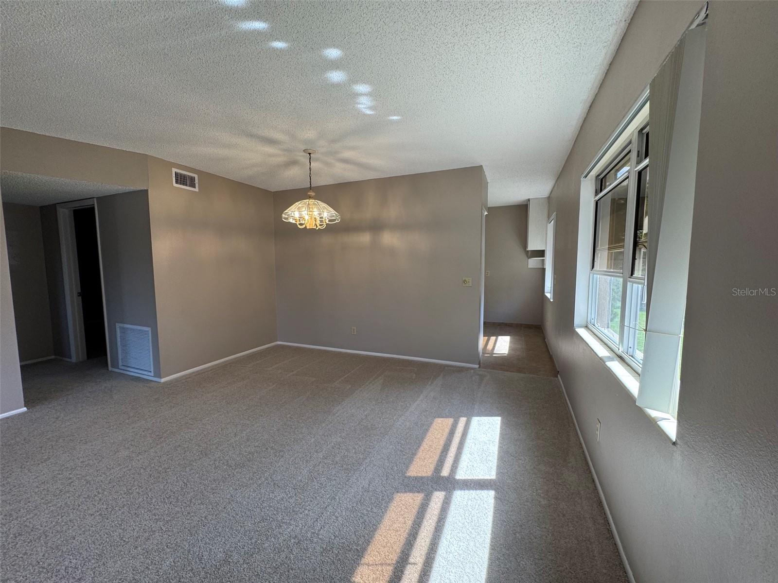 2402 Ecuadorian Way, FL