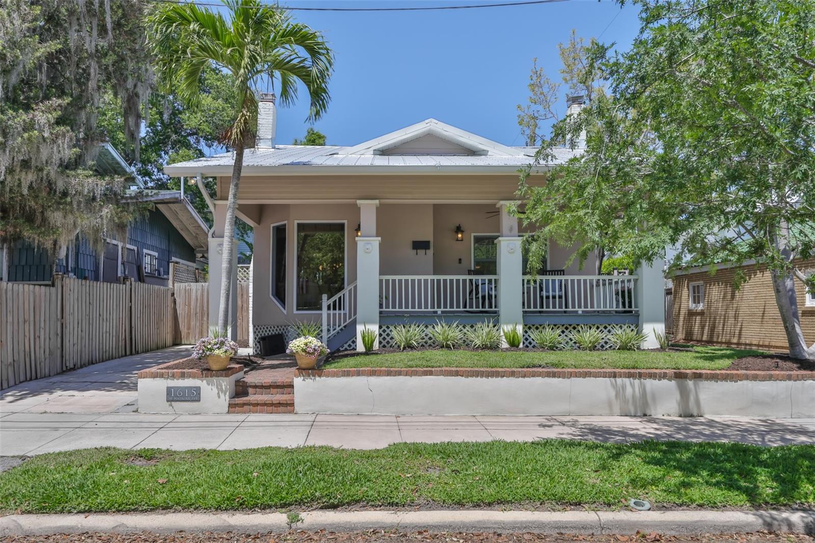1615 Watrous Avenue, FL