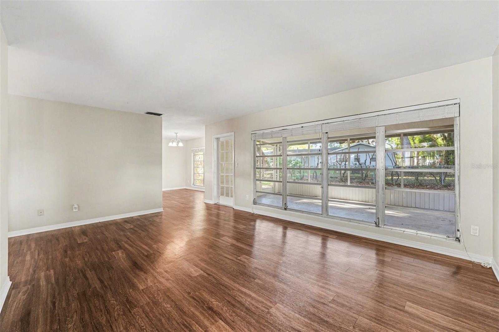 521 Palmeden Drive, FL