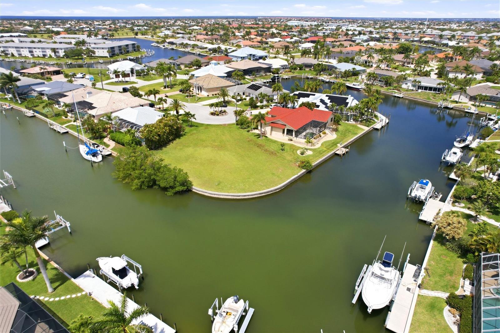 1501 Oriole Court, FL