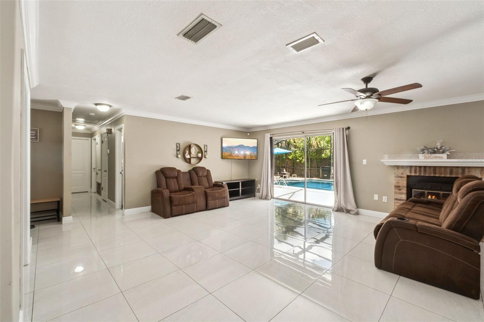 1537 Spring Garden Avenue, FL