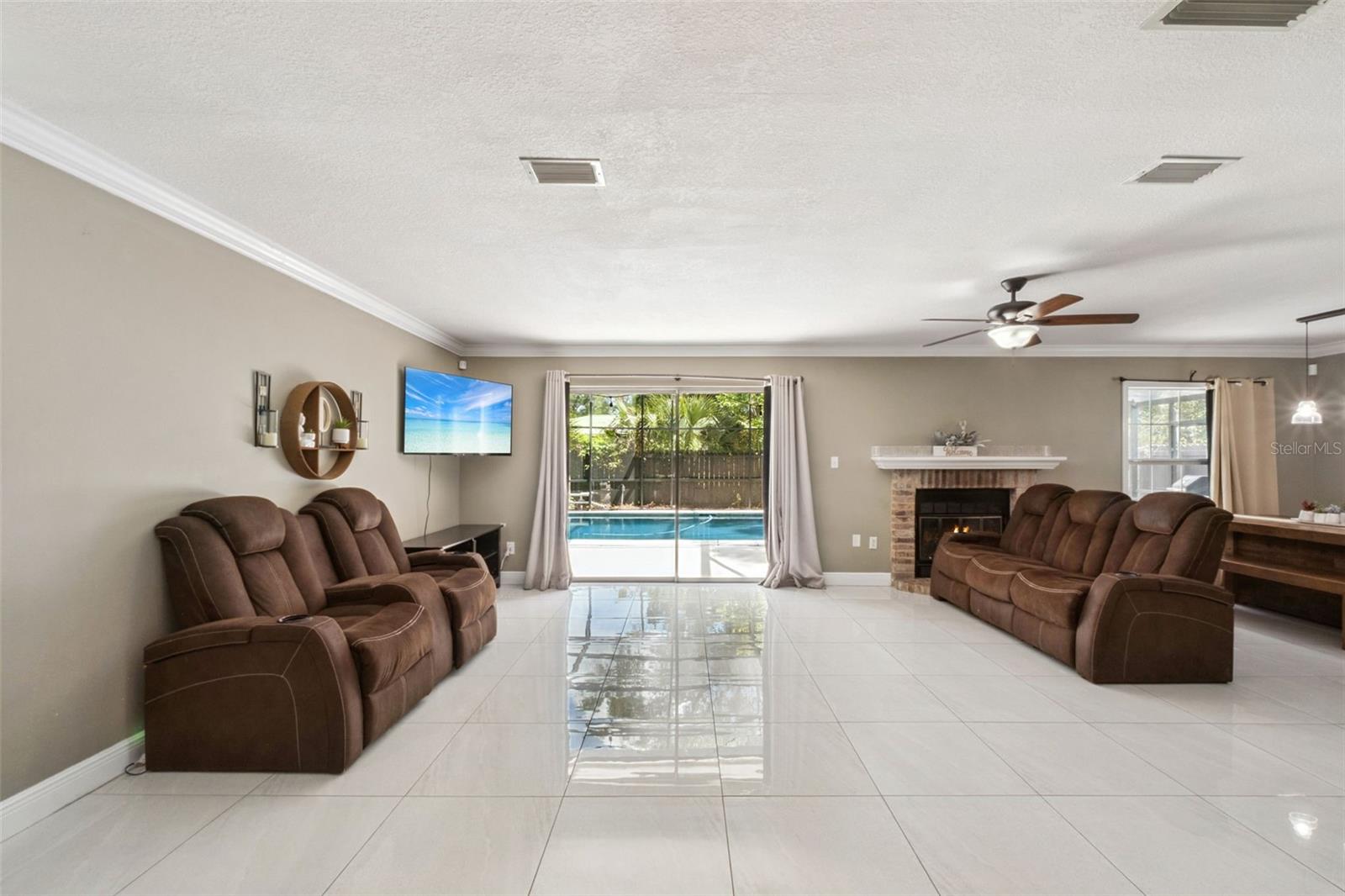 1537 Spring Garden Avenue, FL