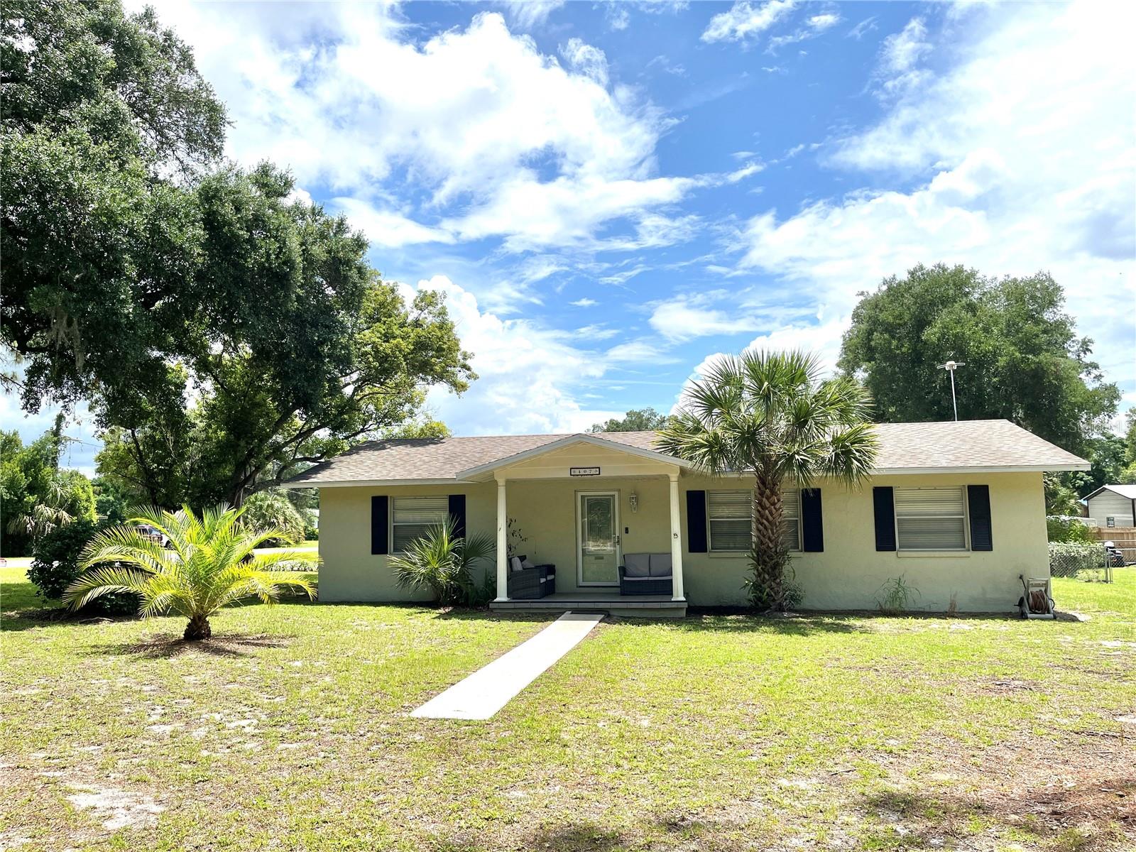 407 Poinsettia Avenue, FL