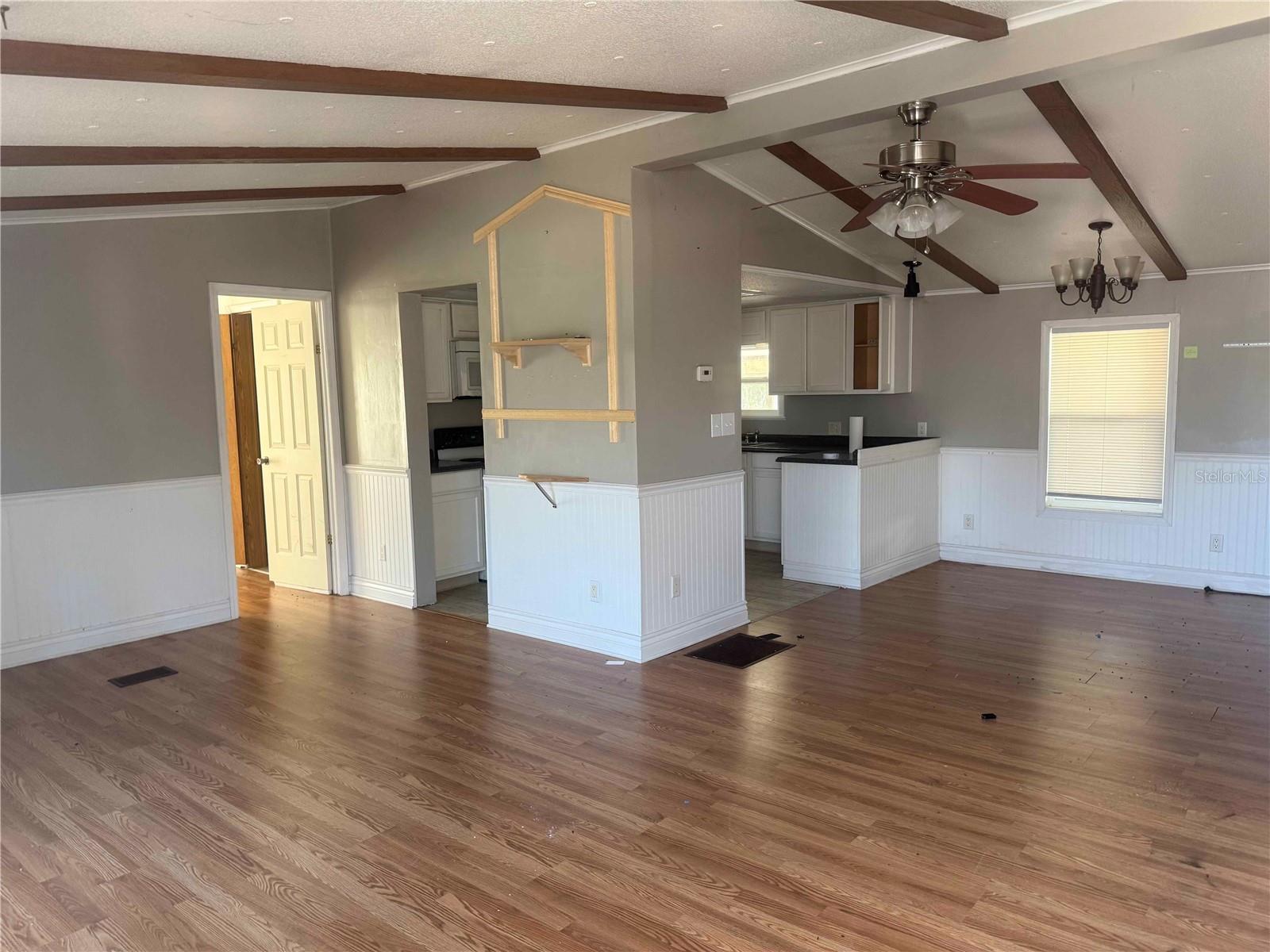 4008 Pine Lane, FL