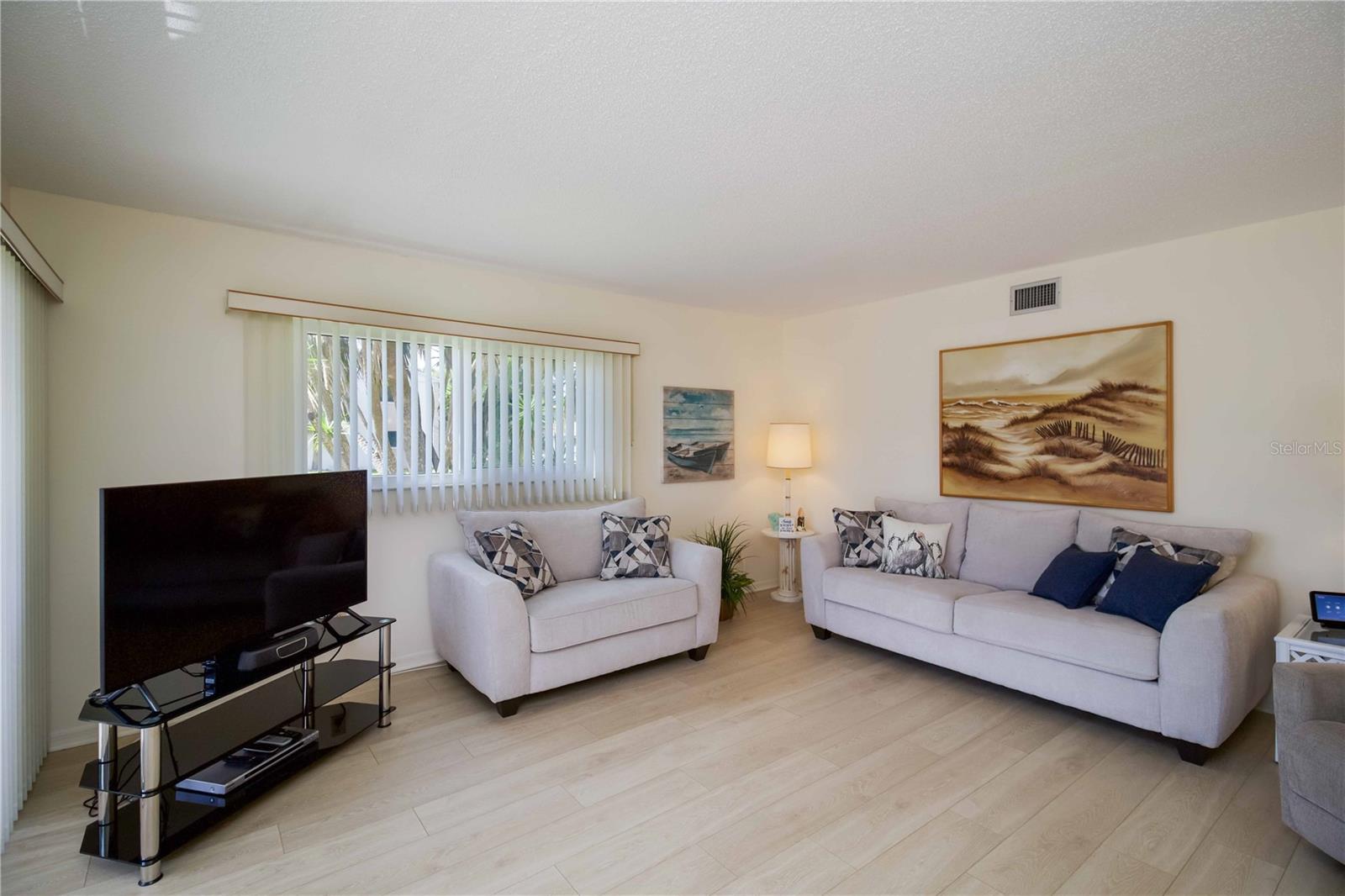 5476 Swift Road, FL