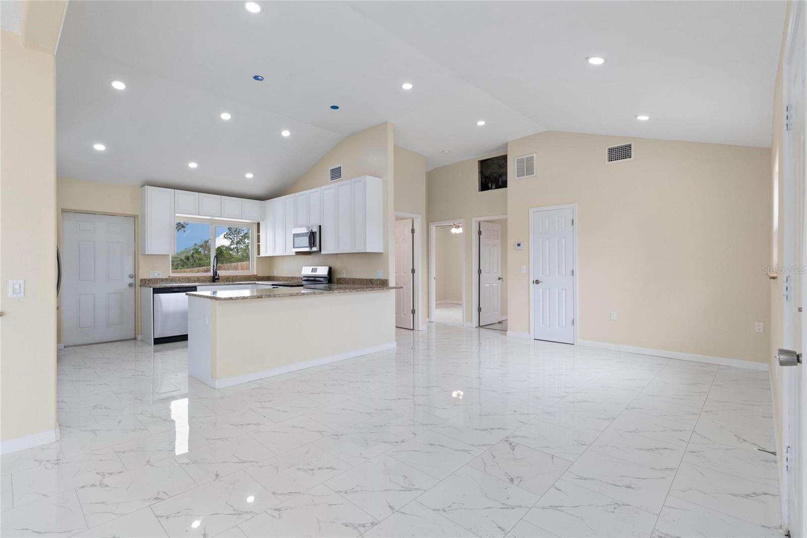 743 Bayshore Drive, FL