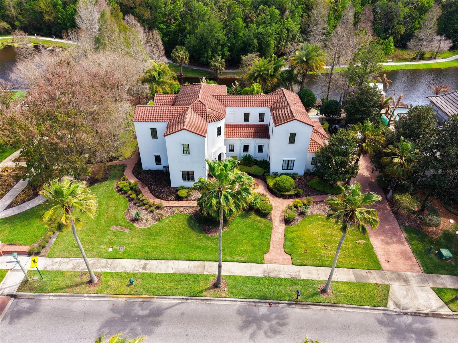 719 Eastlawn Drive, FL