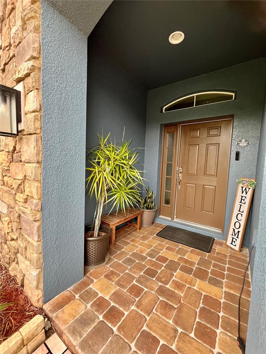 1033 Fountain Coin Loop, FL