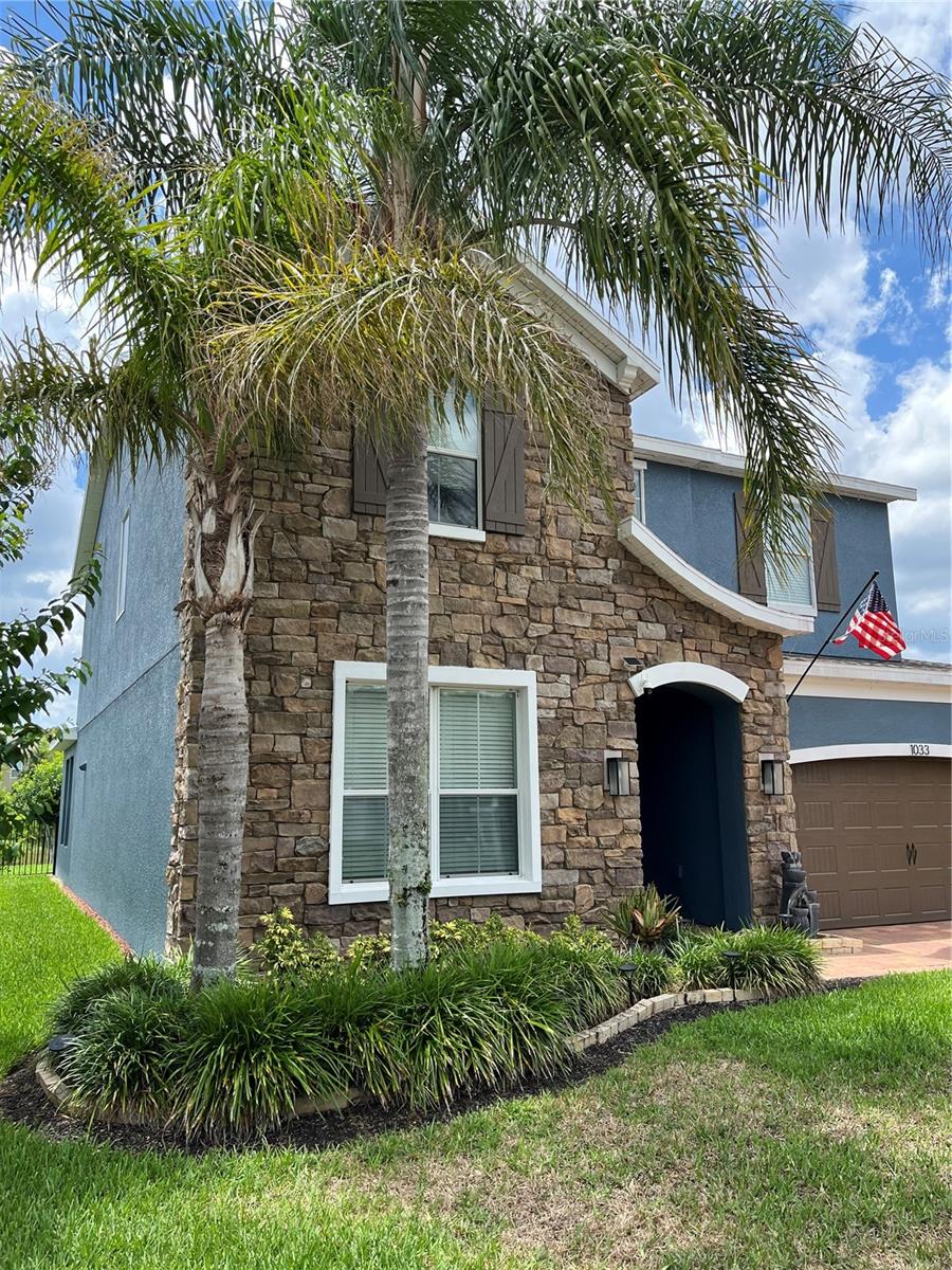 1033 Fountain Coin Loop, FL