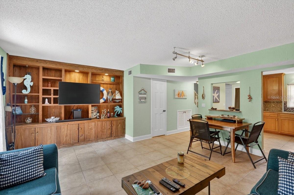 128 Mitchell Place, FL